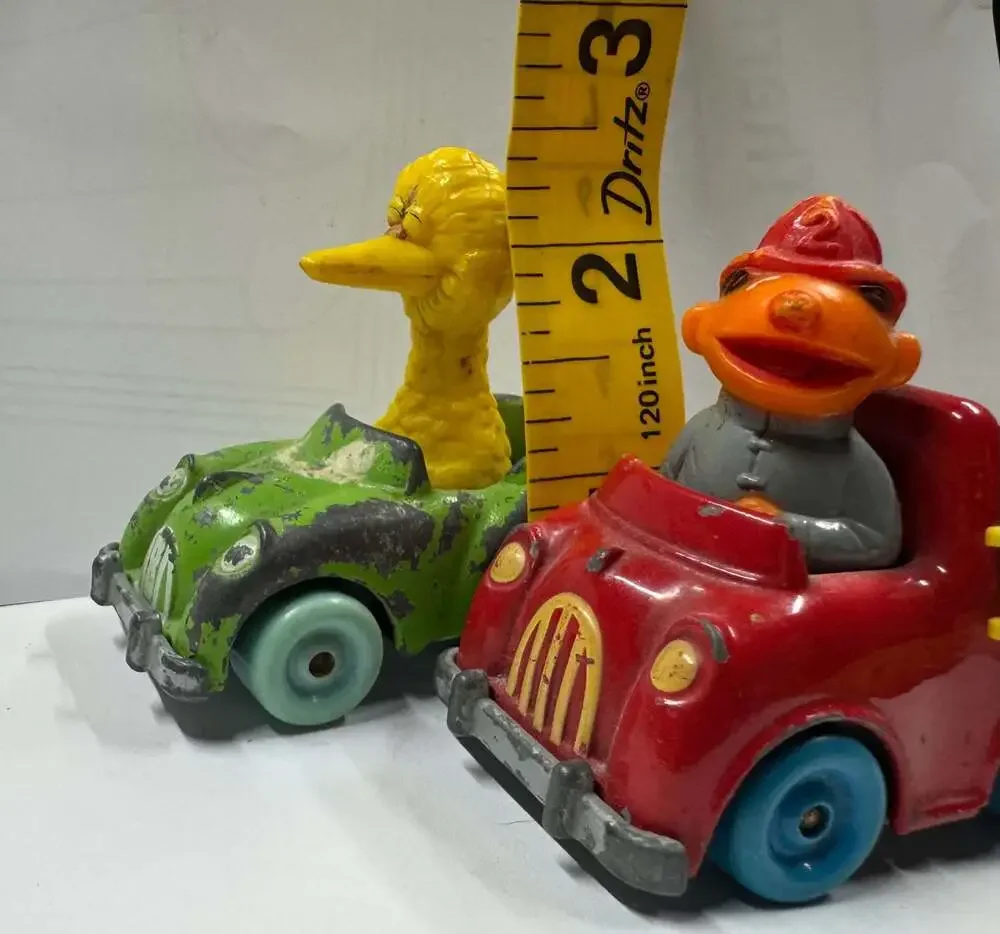 Vintage 1981 Hasbro Muppets Sesame Street Big Bird & Ernie Fire Truck Diecast